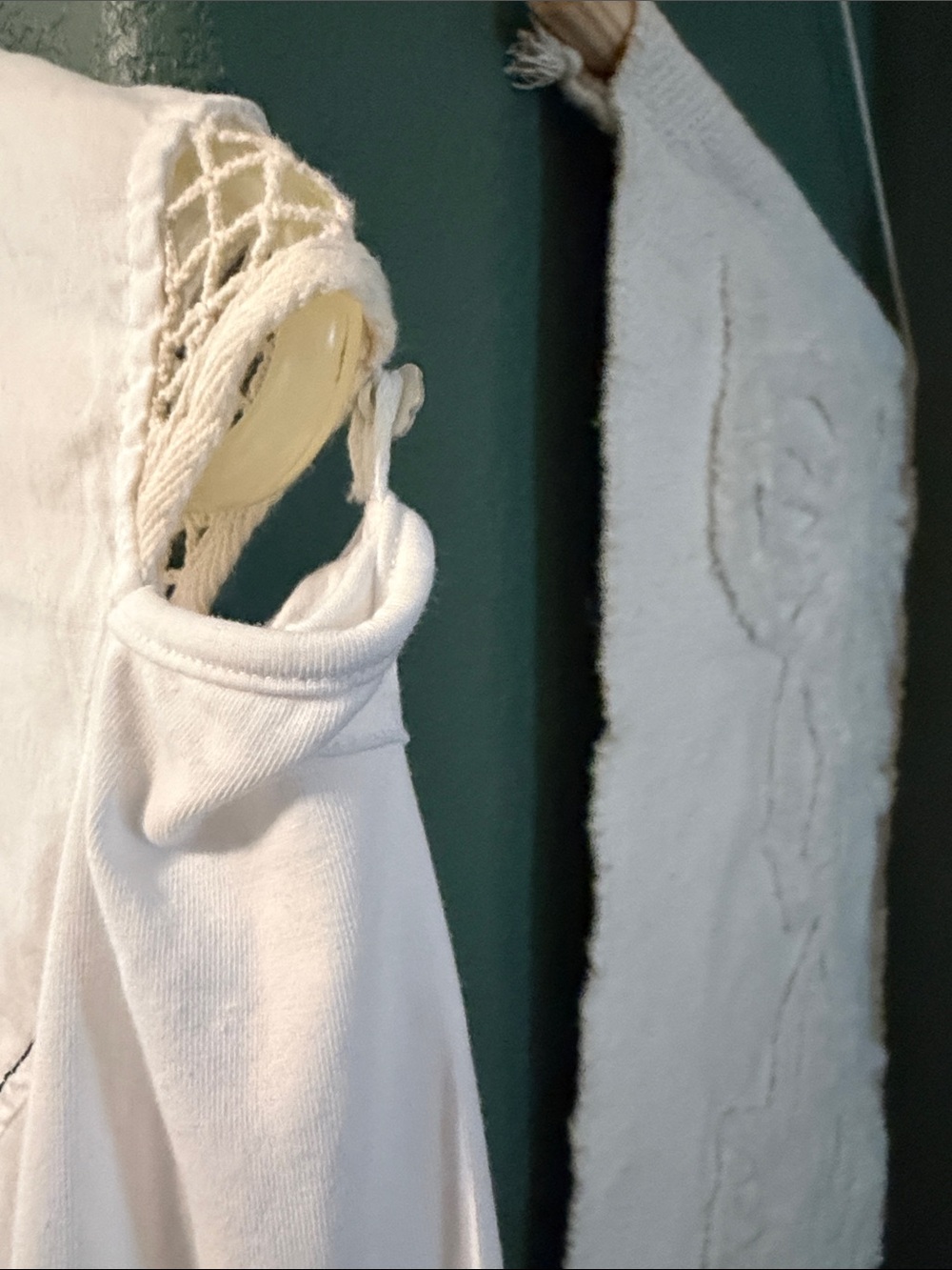 Elisa Cavaletti White Embroidered Cold-Shoulder Button-Down Top - Picture 5 of 8